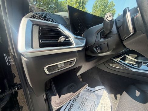 Used 2023 BMW X7 M60i w/ Executive Package AWD/4WD image 11