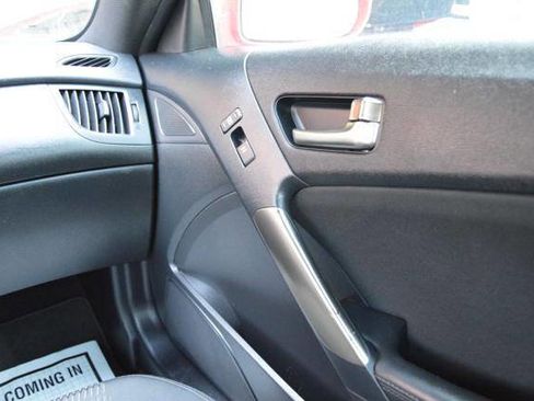 Used 2014 Hyundai Genesis 2.0T image 43