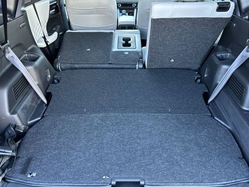 New 2025 Mitsubishi Outlander 4WD Plug-In Hybrid image 15