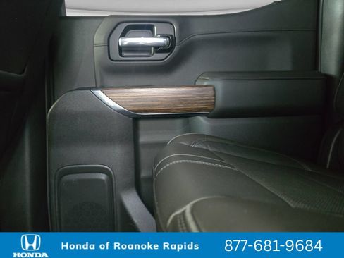 Used 2019 Chevrolet Silverado 1500 High Country w/ Technology Package AWD/4WD image 31