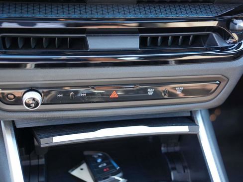 Certified 2025 BMW i4 xDrive40i image 19