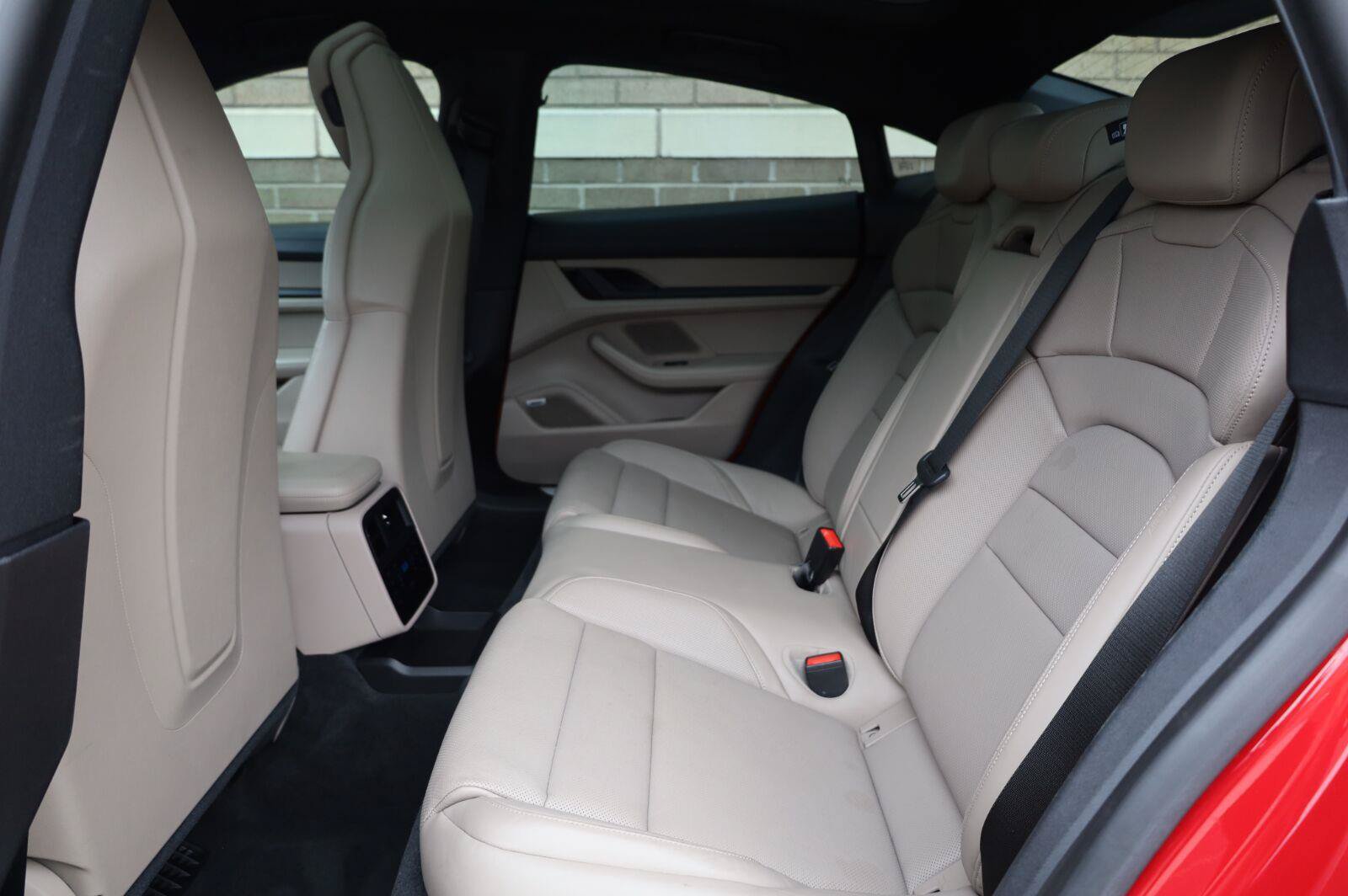 Used 2020 Porsche Taycan 4S w/ Premium Package AWD/4WD image 25
