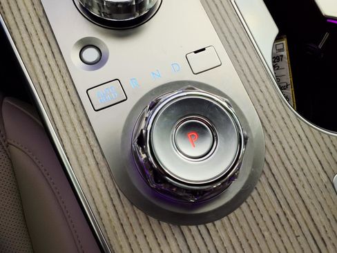 Certified 2025 Genesis GV80 2.5T Select image 21