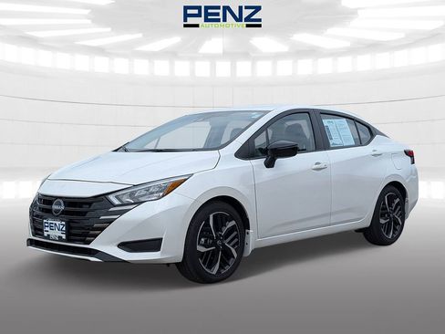 Used 2025 Nissan Versa SR w/ Trunk Package FWD image 3