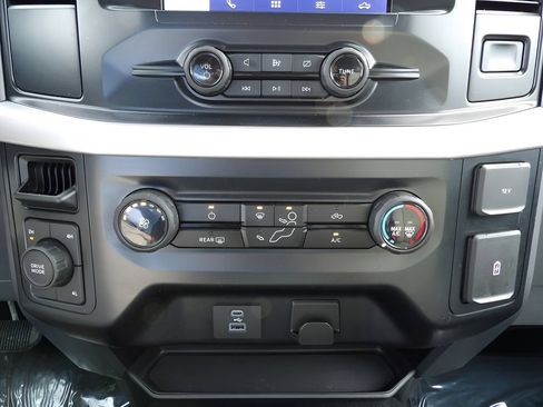 Used 2023 Ford F150 XLT AWD/4WD image 27