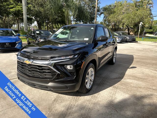 Used 2024 Chevrolet TrailBlazer LS w/ LS Convenience Package FWD image 19