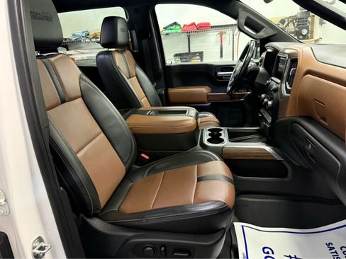 Used 2020 Chevrolet Silverado 1500 High Country w/ LPO, Dark Essentials Package image 27