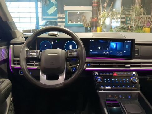 Used 2024 Hyundai Santa Fe Limited image 12