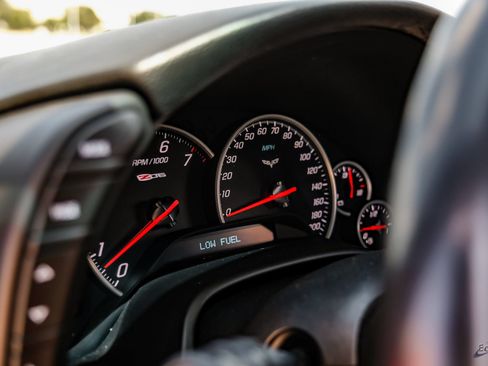 Used 2011 Chevrolet Corvette Z06 RWD image 30