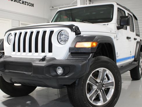 Used 2020 Jeep Wrangler Unlimited Sport S AWD/4WD image 1