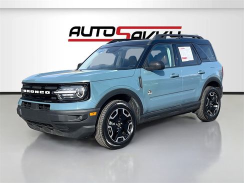 Used 2023 Ford Bronco Sport Outer Banks w/ Tech Package image 3