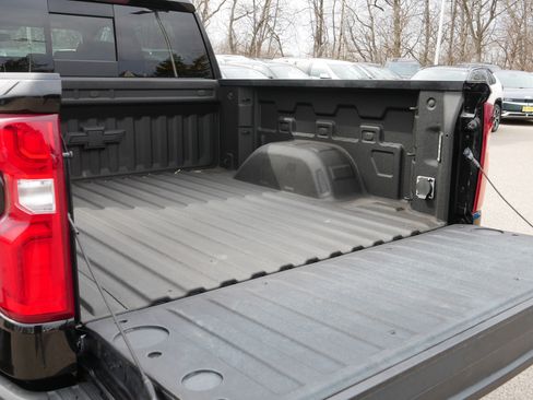 Used 2020 Chevrolet Silverado 1500 RST AWD/4WD image 18