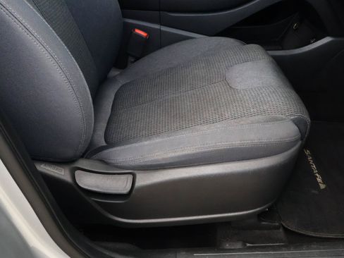 Used 2022 Hyundai Santa Fe SEL FWD image 17