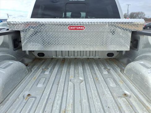 Used 2017 Ford F250 Lariat w/ Chrome Package image 5