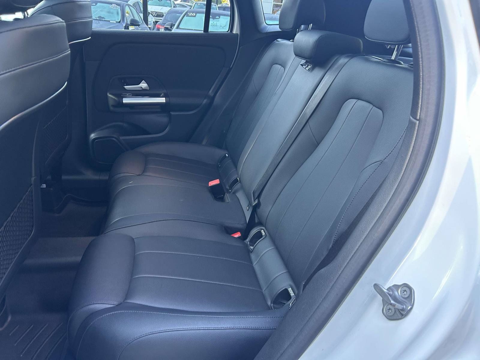 Used 2021 Mercedes-Benz GLA 250 4MATIC image 40