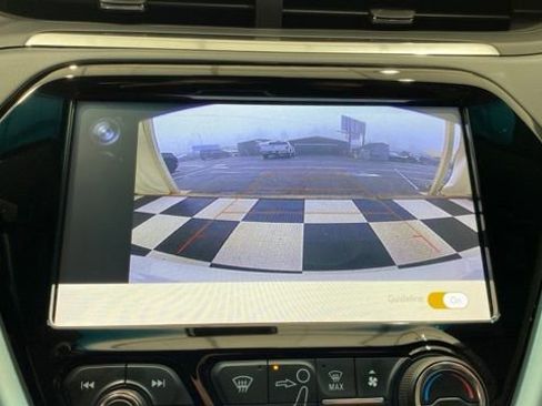 Used 2020 Chevrolet Bolt LT image 32