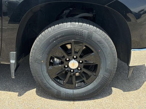 Used 2025 Chevrolet Silverado 1500 LT RWD image 4