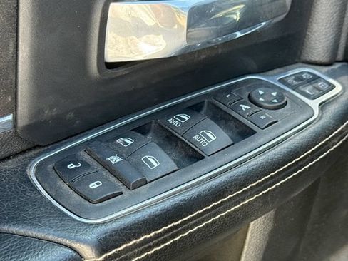 Used 2024 RAM 2500 Laramie w/ Night Edition AWD/4WD image 16