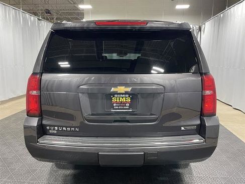 Used 2018 Chevrolet Suburban Premier image 14