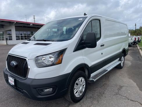 Used 2024 Ford Transit 250 Low Roof w/ Exterior Upgrade Package image 4