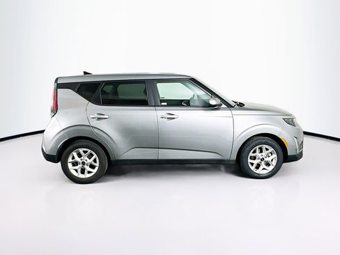 Used 2025 Kia Soul LX w/ LX Technology Package image 10