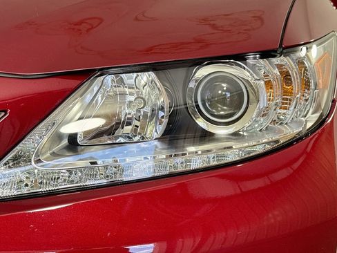 Used 2013 Lexus ES 350 w/ Luxury Pkg FWD image 40