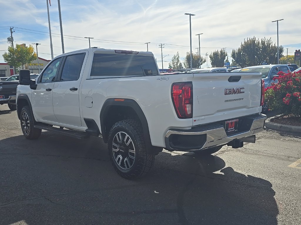 Used 2024 GMC Sierra 3500 Pro AWD/4WD image 6