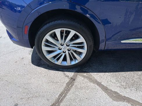 Used 2024 Buick Envision Avenir AWD/4WD image 16