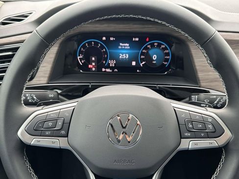 New 2026 Volkswagen Atlas SEL AWD/4WD image 17