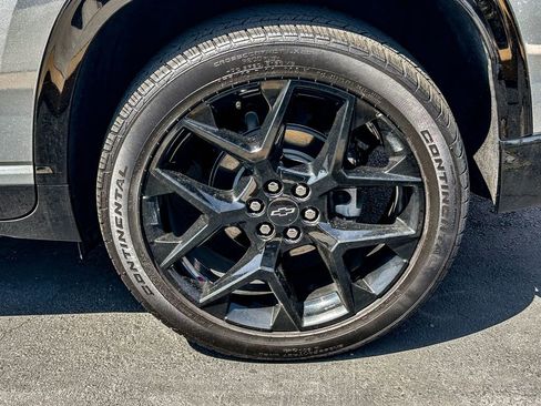 Used 2024 Chevrolet Traverse RS w/ LPO, Floor Liner Package FWD image 12