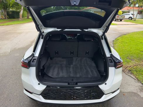 Used 2025 Chevrolet Equinox EV RS FWD image 72