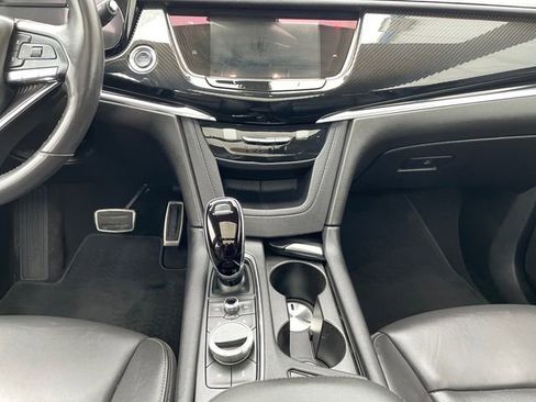 Used 2025 Cadillac XT6 Sport AWD/4WD image 11