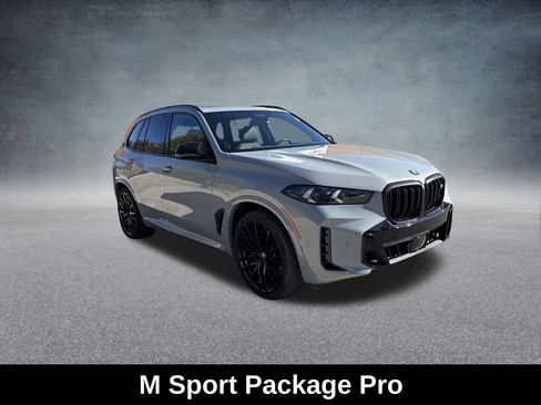 Used 2024 BMW X5 M60i image 9