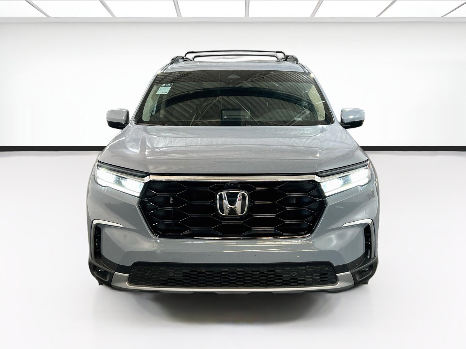 Used 2023 Honda Pilot Elite image 2
