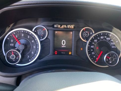 New 2026 RAM 2500 Tradesman AWD/4WD image 18