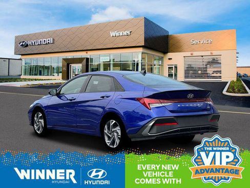 New 2025 Hyundai Elantra SEL image 6