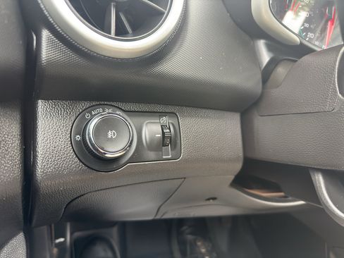 Used 2017 Chevrolet Sonic LT FWD image 20