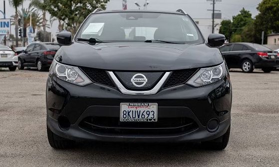 Used 2019 Nissan Rogue Sport SV FWD image 6