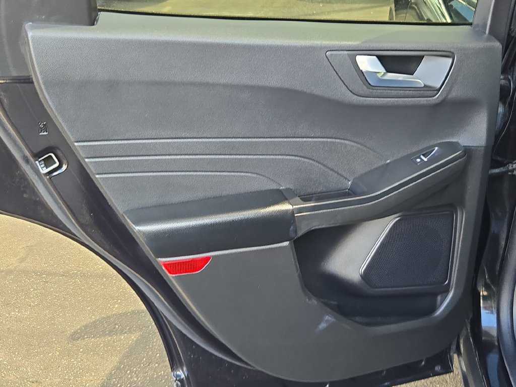 Used 2025 Ford Escape ST-Line AWD/4WD image 18