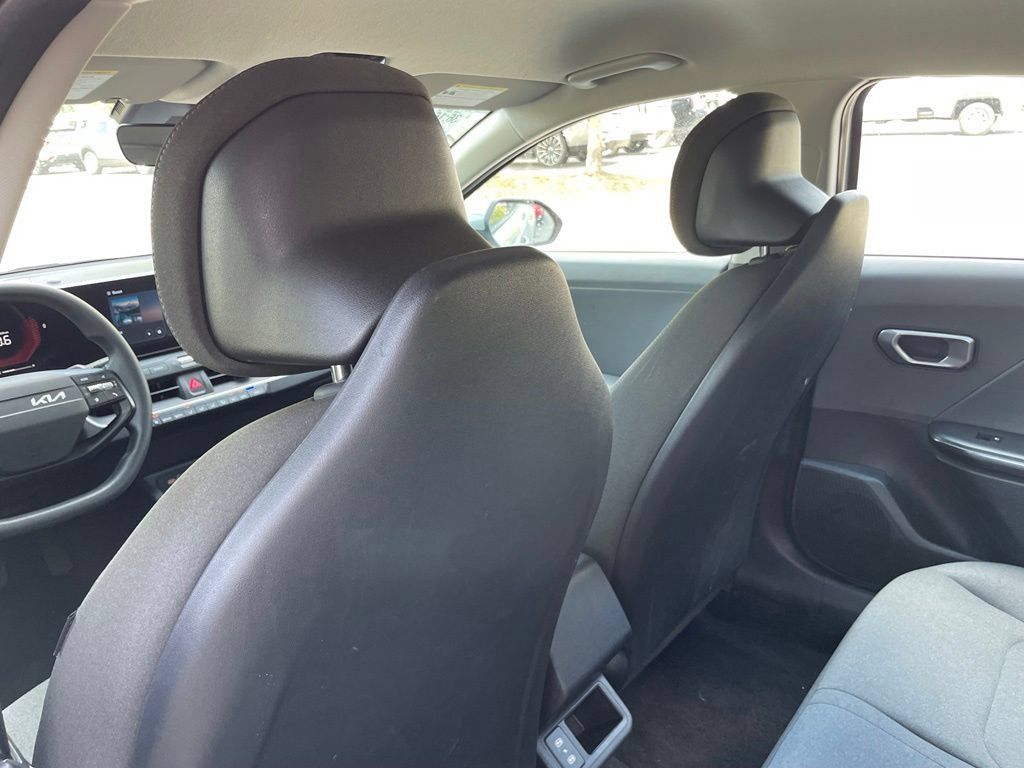 Used 2025 Kia K4 FWD image 26