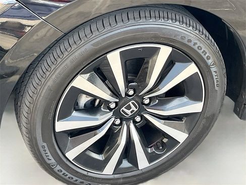 Used 2024 Honda Civic EX image 29