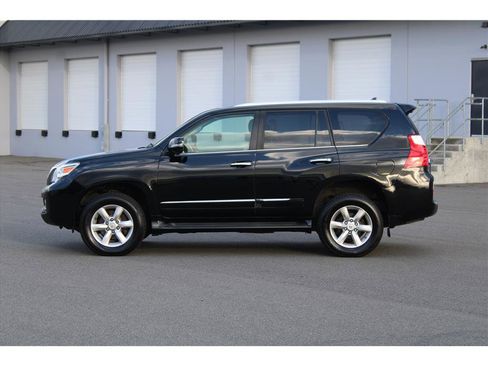 Used 2012 Lexus GX 460 Premium image 2