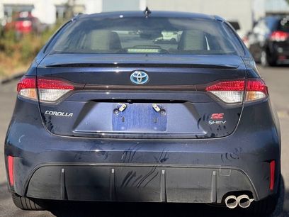 Used 2025 Toyota Corolla SE w/ SE Premium Package