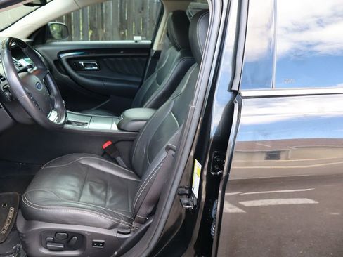 Used 2010 Ford Taurus Limited image 19