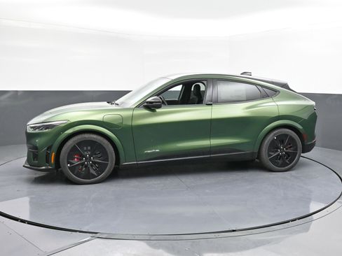 New 2025 Ford Mustang Mach-E GT image 5