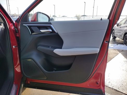 New 2026 Mitsubishi Outlander SE image 33