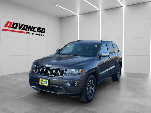 Used 2018 Jeep Grand Cherokee Limited image 3