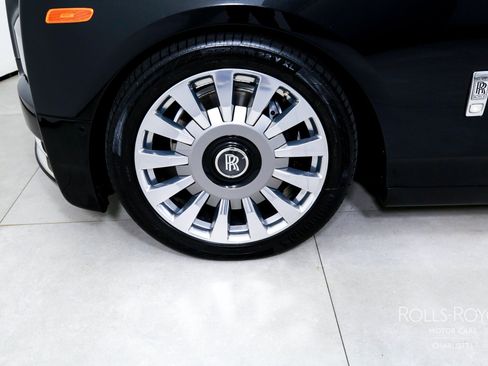 Used 2020 Rolls-Royce Phantom Sedan RWD image 43