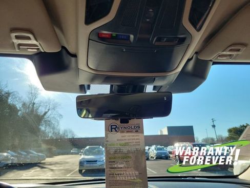 Used 2023 Subaru Outback Touring image 12