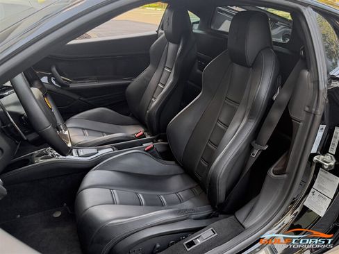 Used 2012 Ferrari 458 Italia Coupe RWD image 21